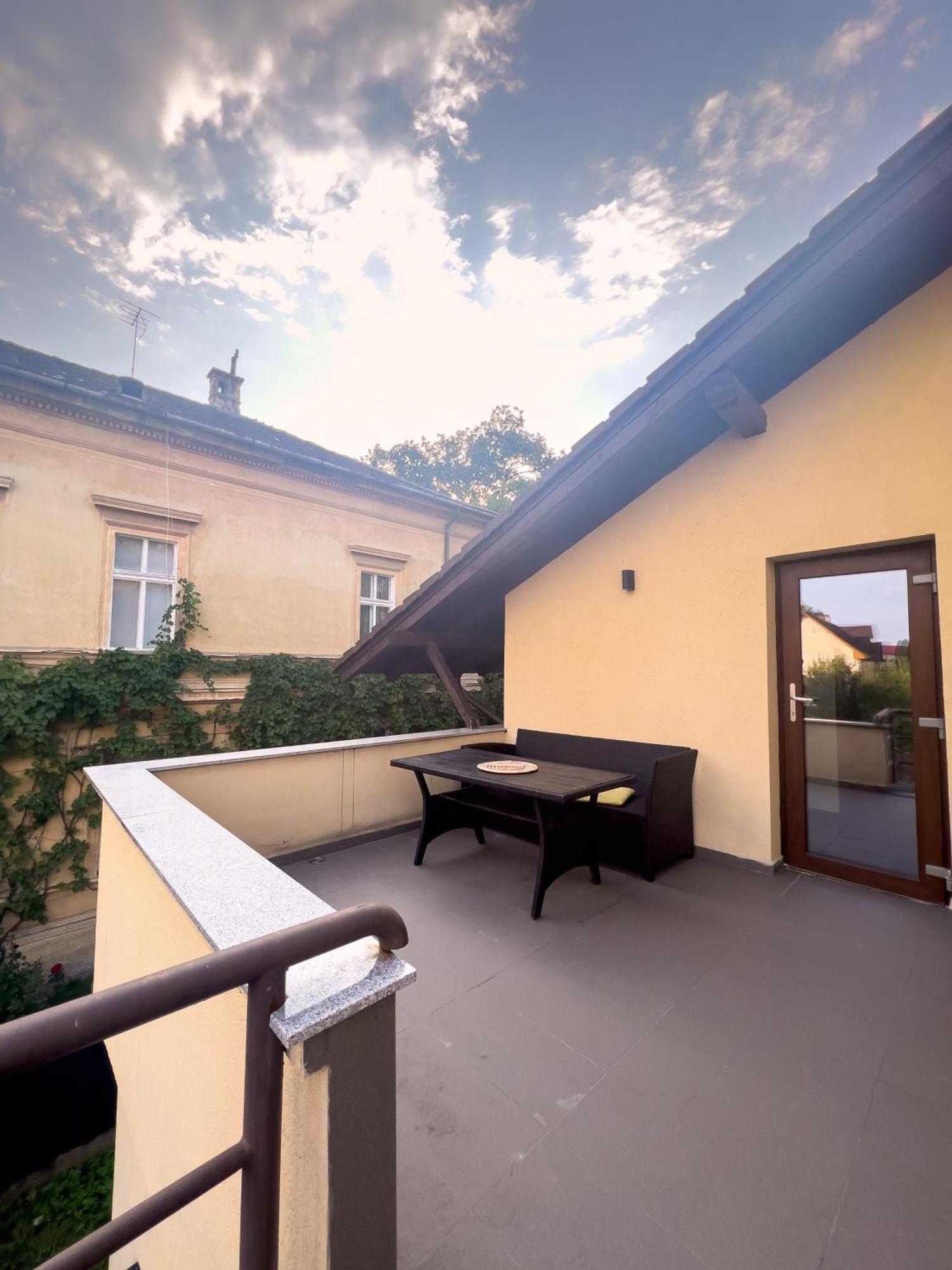 Kesletz House Hotel Sibiu Exterior photo